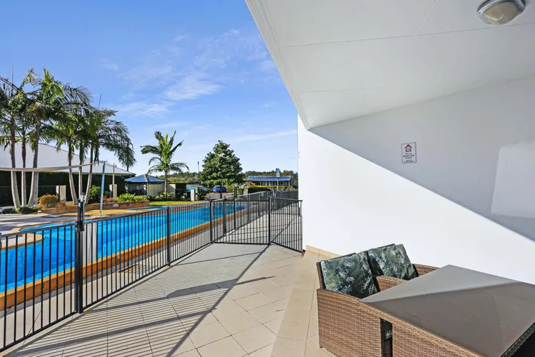 Boathouse 107 – Pool side apartment