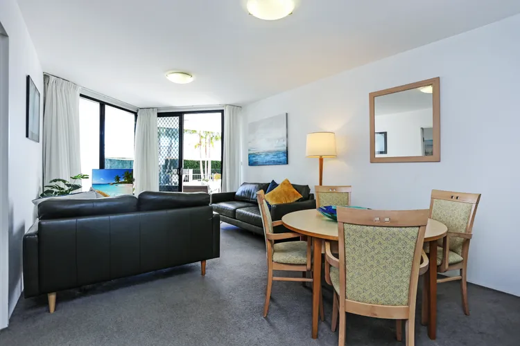 Boathouse 107 – Pool side apartment
