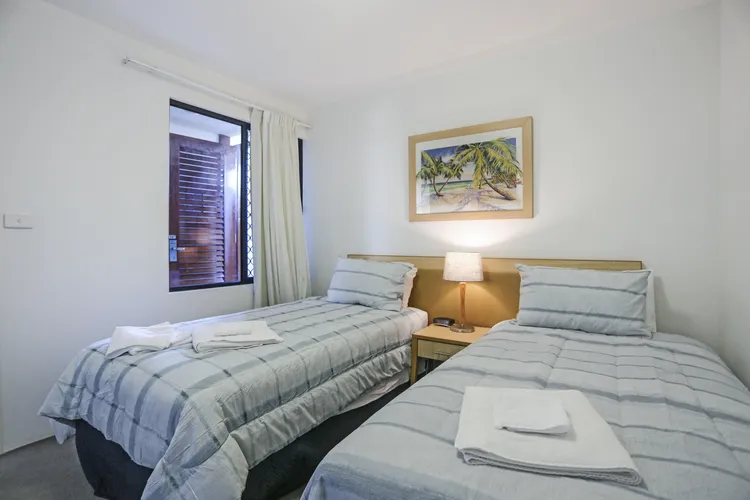 Boathouse 107 – Pool side apartment