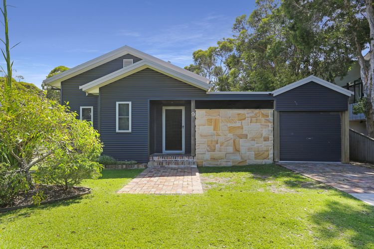 Russell Street Retreat