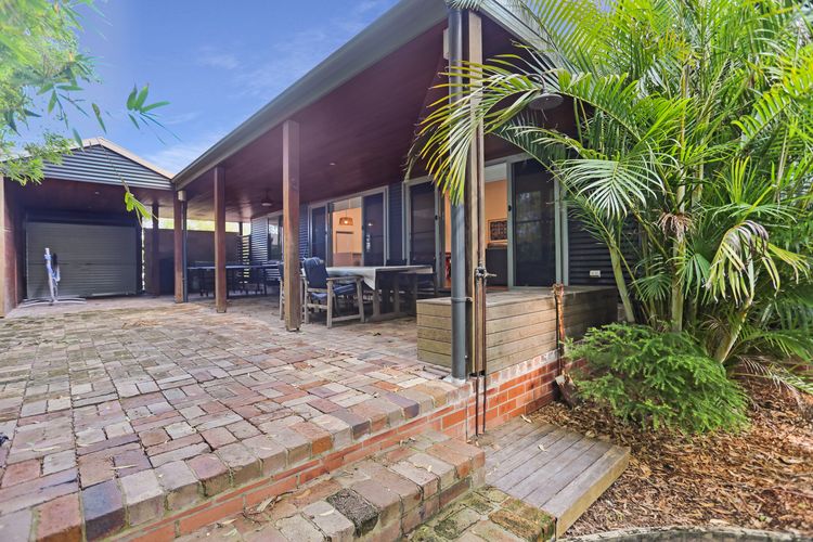 Russell Street Retreat