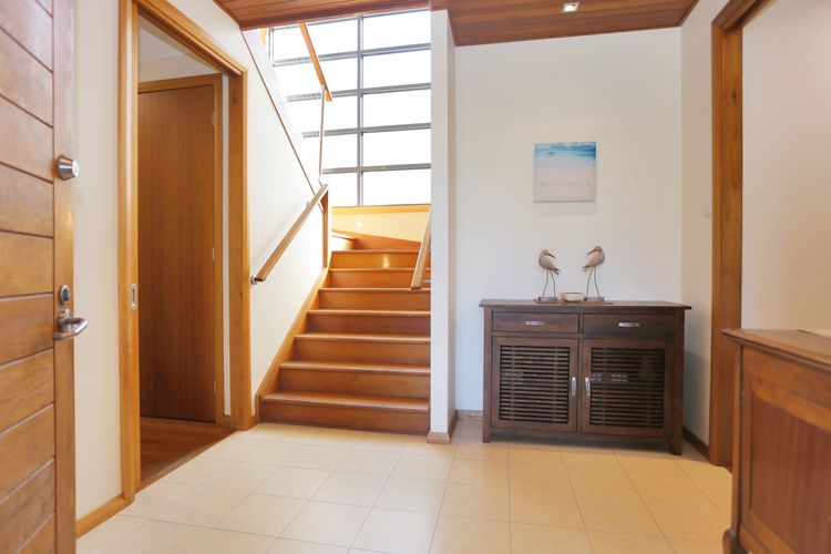 Expansive Myall River Views