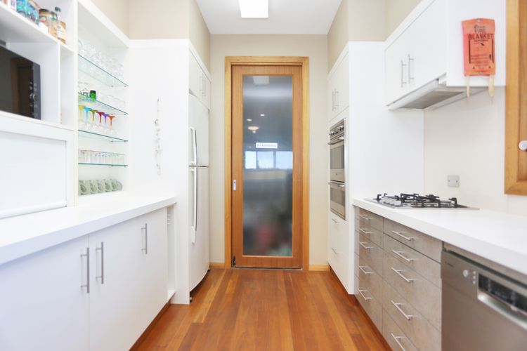 Expansive Myall River Views