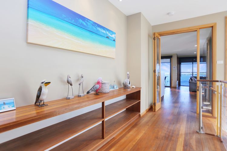 Expansive Myall River Views