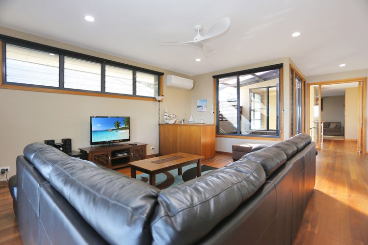 Expansive Myall River Views