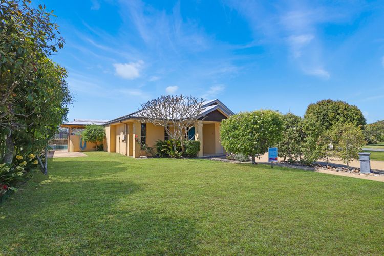 Salt Gardens – Private Pool & Tea Gardens Retreat