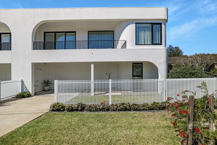 3/104 Booner Street
