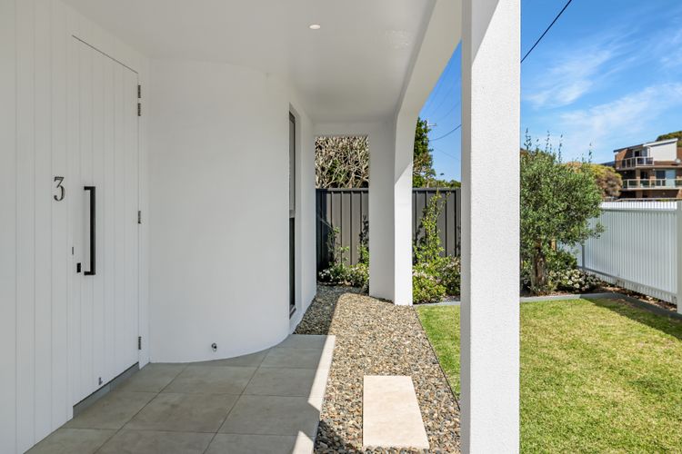 3/104 Booner Street