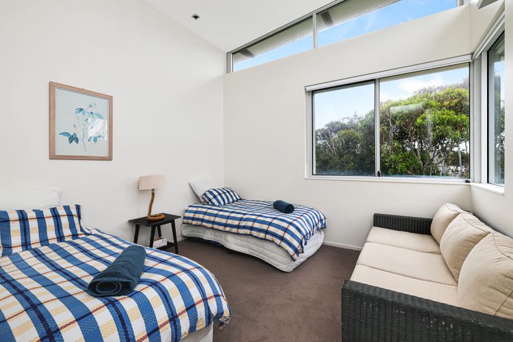 Beaches Apartment 13 – Bennett’s Beach Retreat