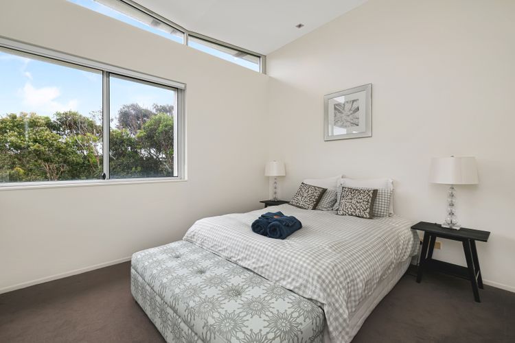 Beaches Apartment 13 – Bennett’s Beach Retreat