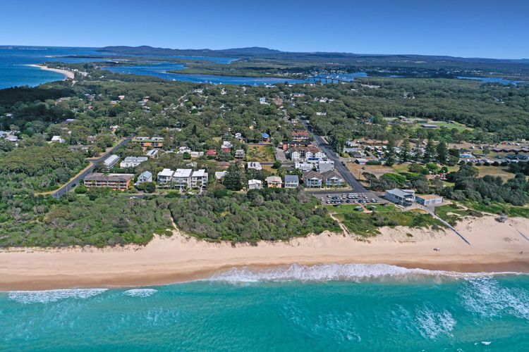 Beaches Apartment 13 – Bennett’s Beach Retreat