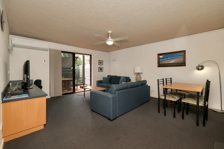 Providence 3 – 100m to the Beach, Ground Floor Retreat