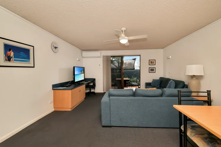 Providence 3 – 100m to the Beach, Ground Floor Retreat
