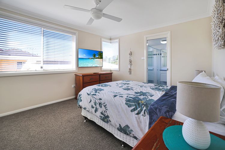 Aquarius Apartment 4