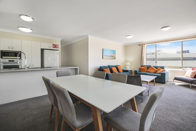 Aquarius Apartment 4
