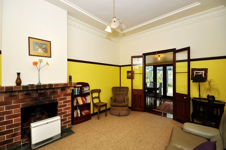 The Lakes Cottage
