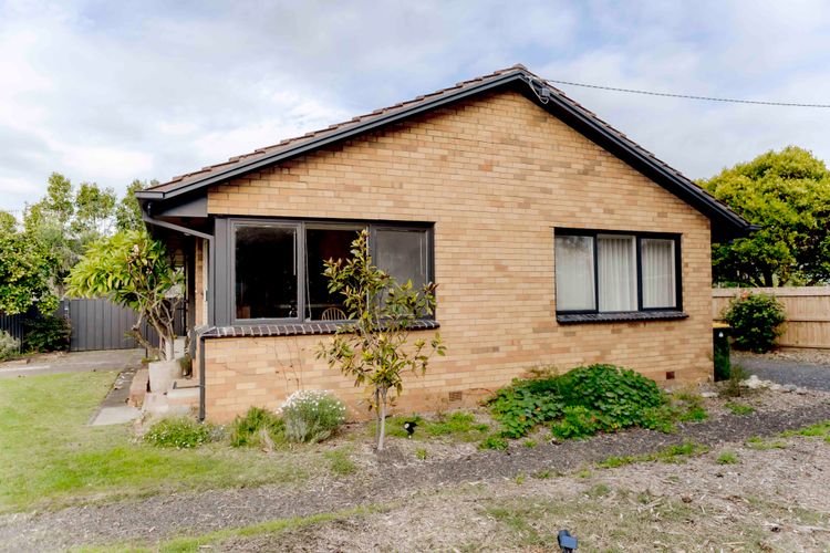The Lonsdale Residence
