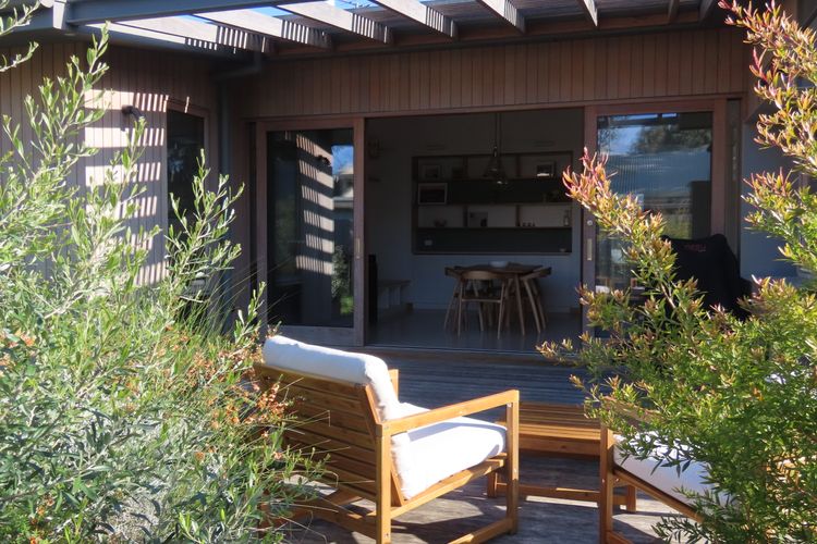Lonsdale Hideaway