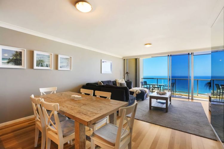 Chevron Renaissance Apartment 1333