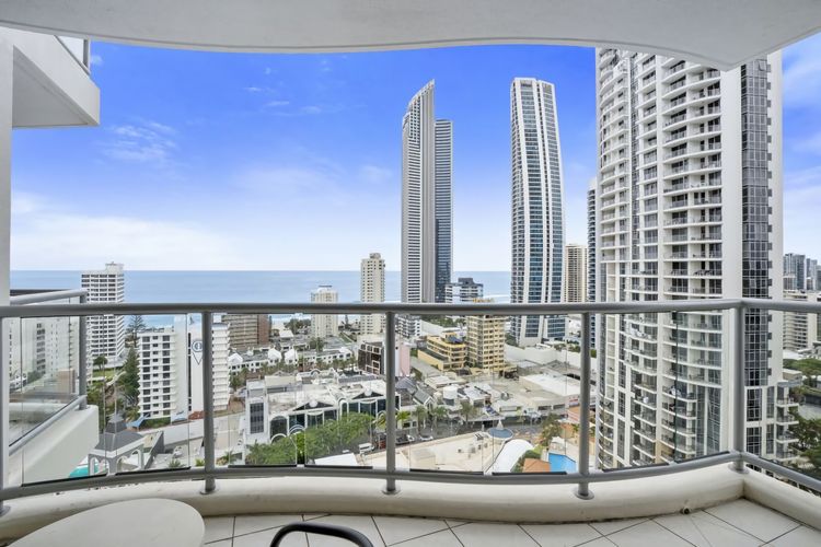 Chevron Renaissance Apartment 2196