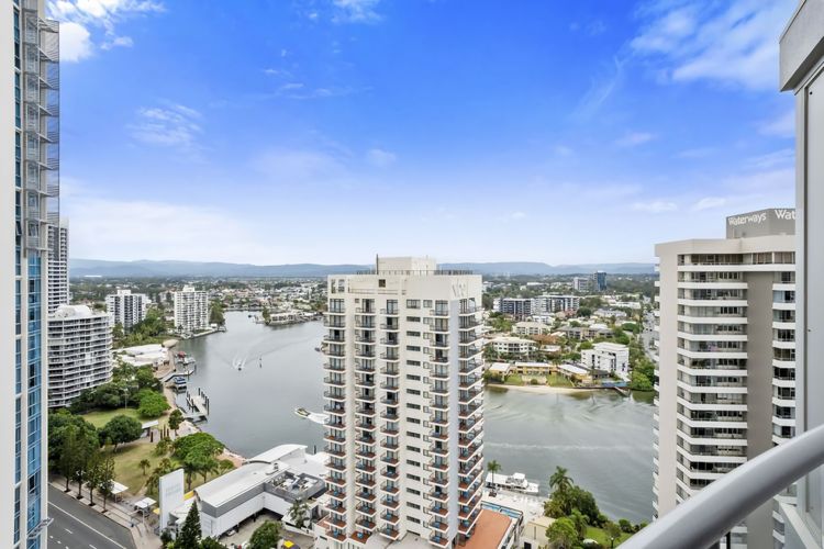 Chevron Renaissance Apartment 2196
