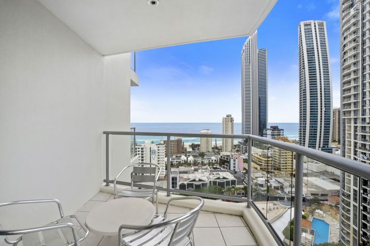 Chevron Renaissance Apartment 2196