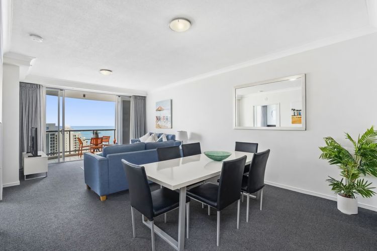 Chevron Renaissance Apartment 2252