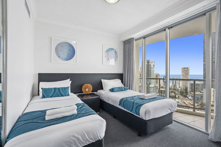 Chevron Renaissance Apartment 2252