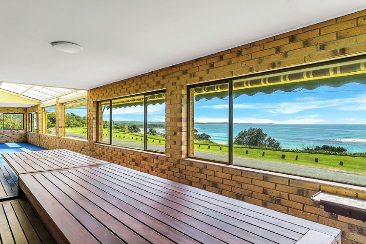 Minnie Water Beach House