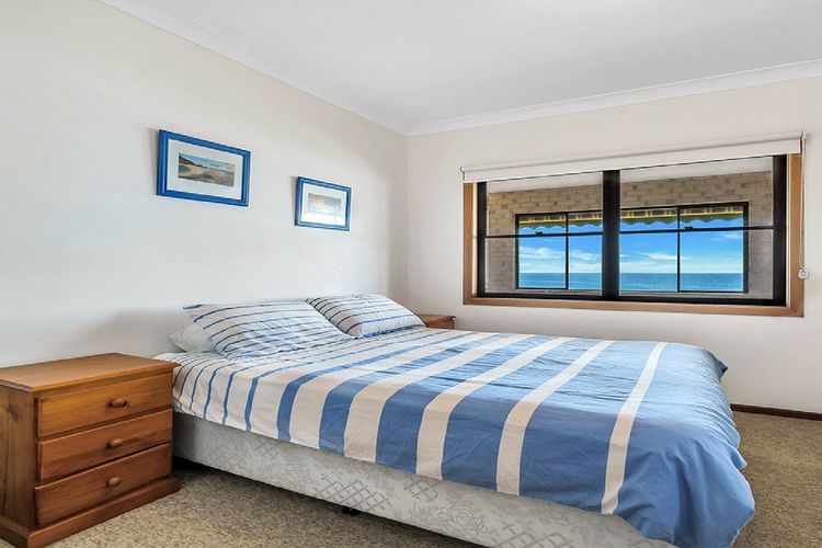 Minnie Water Beach House