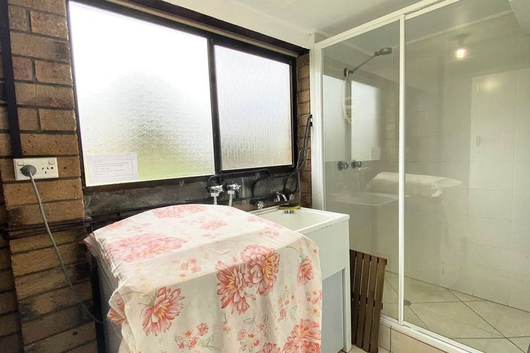 Minnie Water Beach House