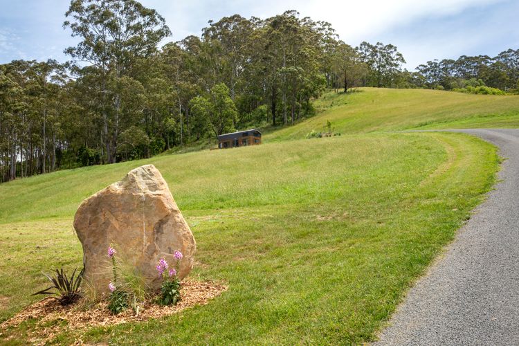 Surrounded by glorious countryside, Off-the-grid location