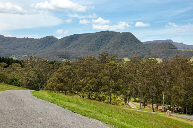 Surrounded by glorious countryside, Off-the-grid location