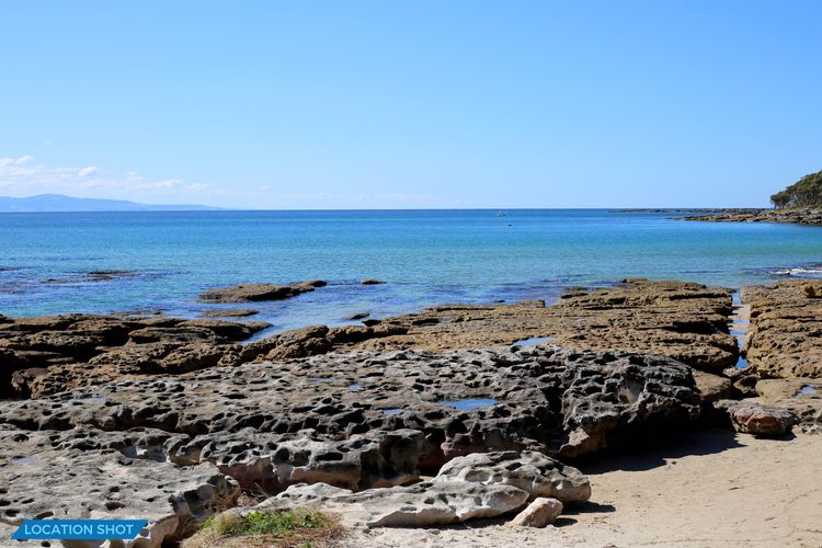 Sandy Feet Retreat – Pet Friendly – 1 Min Walk to Beach
