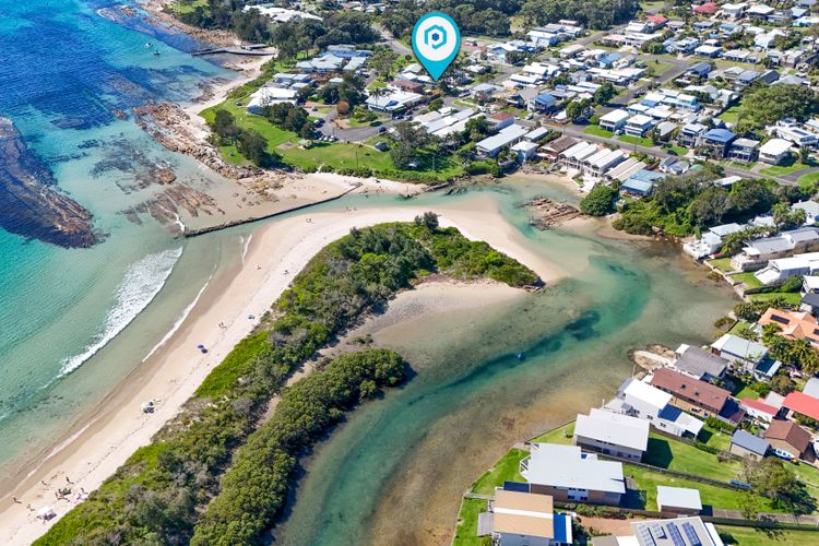 Sandy Feet Retreat – Pet Friendly – 1 Min Walk to Beach