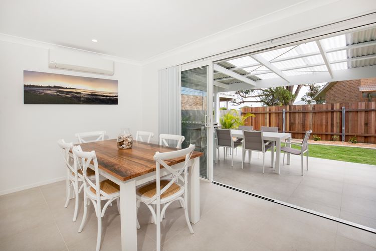 Sandy Feet Retreat – Pet Friendly – 1 Min Walk to Beach