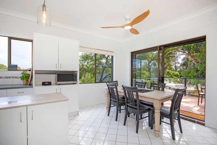 Fantastic chef's kitchen for preparing gourmet meals