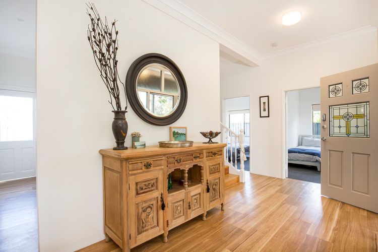 Saltbush Cottage – Pet Friendly – 1 Min Walk to Beach