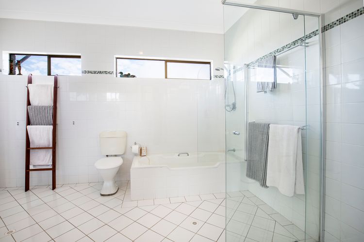 Saltbush Cottage – Pet Friendly – 1 Min Walk to Beach