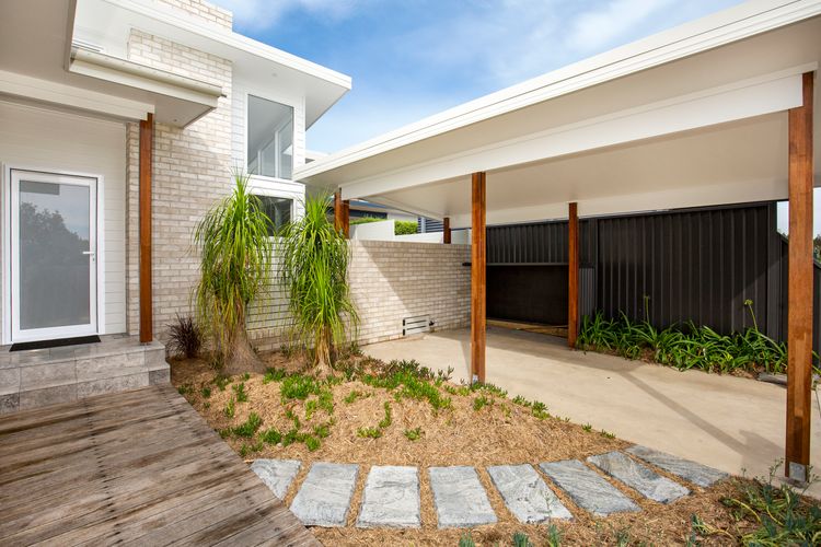 Unwind – Pet Friendly – 1 Min Walk to Beach