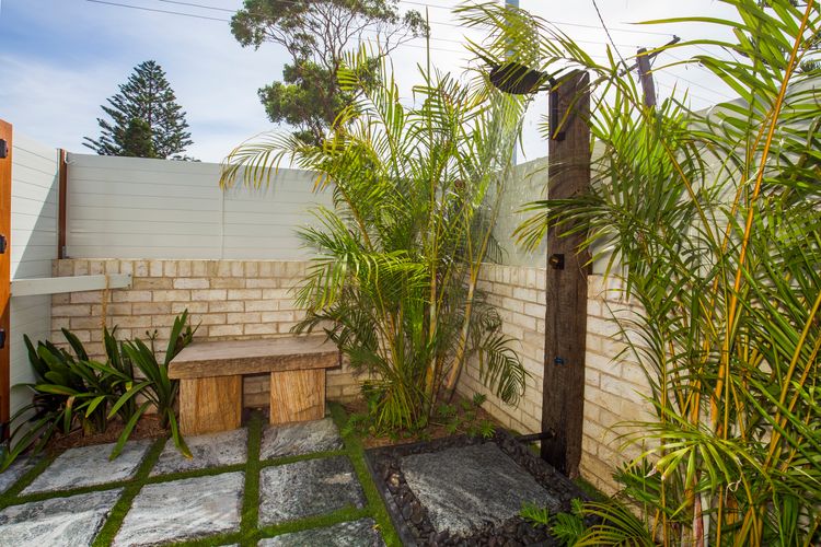 Unwind – Pet Friendly – 1 Min Walk to Beach