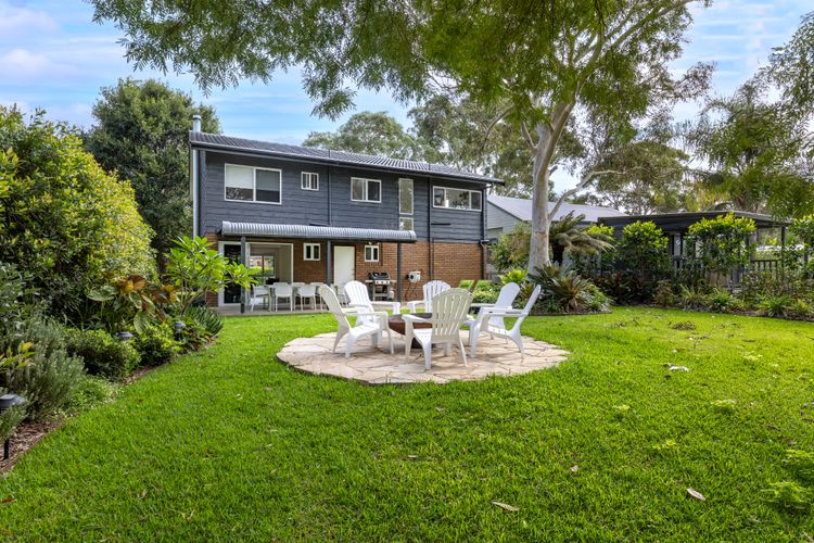 Coastal Oasis – Pet Friendly – 6 Mins Walk to Beach
