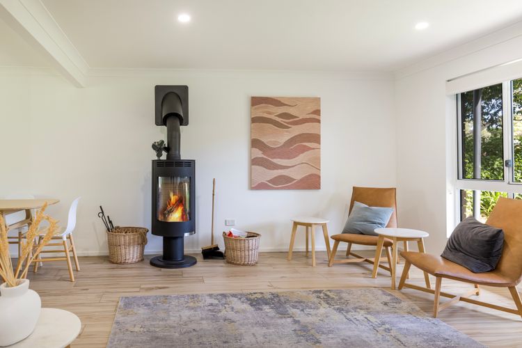 Coastal Oasis – Pet Friendly – 6 Mins Walk to Beach
