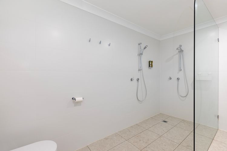 Coastal Oasis – Pet Friendly – 6 Mins Walk to Beach