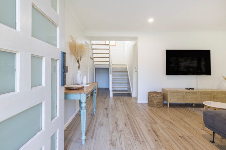 Coastal Oasis – Pet Friendly – 6 Mins Walk to Beach