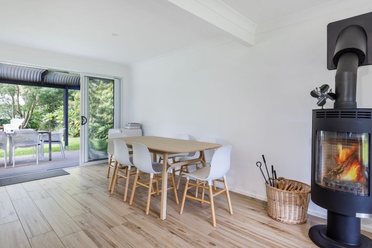 Coastal Oasis – Pet Friendly – 6 Mins Walk to Beach