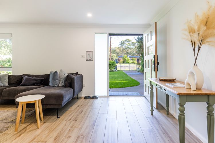 Coastal Oasis – Pet Friendly – 6 Mins Walk to Beach