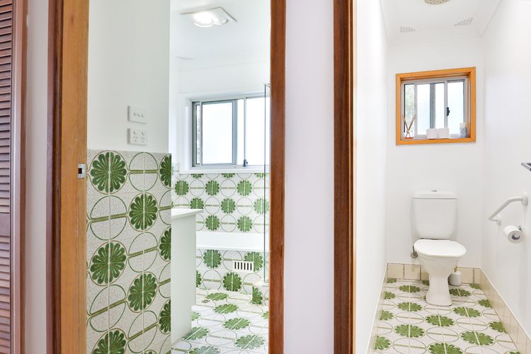 Coastal Oasis – Pet Friendly – 6 Mins Walk to Beach