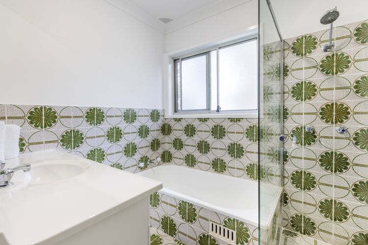 Coastal Oasis – Pet Friendly – 6 Mins Walk to Beach