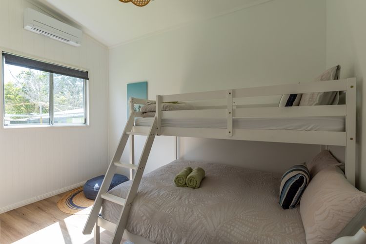 Golden Sands – Pet Friendly – 2 Mins Walk to Beach